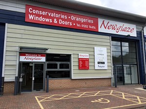 newglaze showroow blandford