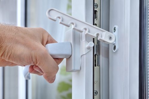what is a tilt and turn window poole