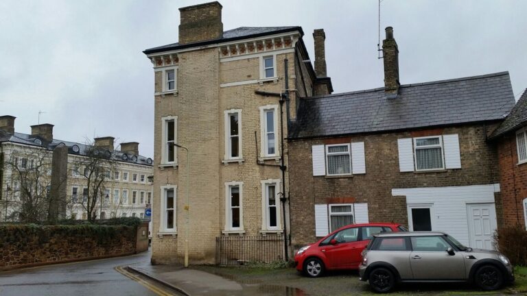 double glazed sash windows in traditional window style